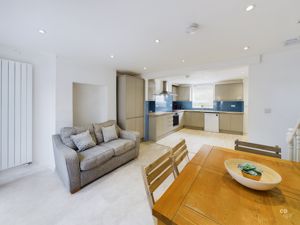 kitchen and livng area - click for photo gallery